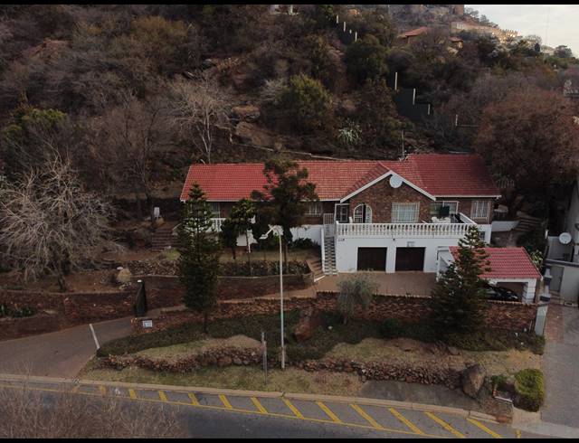 4 BEDROOM HOUSE FOR SALE IN GLENVISTA